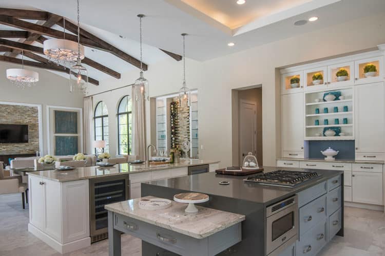 Orlando Luxury Homes | High End Kitchen | Hampton Bay Homes