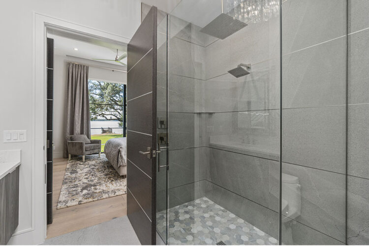 Modern Transitional Bedroom 2 Shower Room | Villa Del Lago